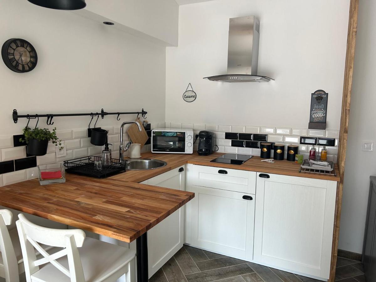 Charmant Studio Dans Villa - Jardin Privatif . Ла Сен-сюр-Мер Екстериор снимка