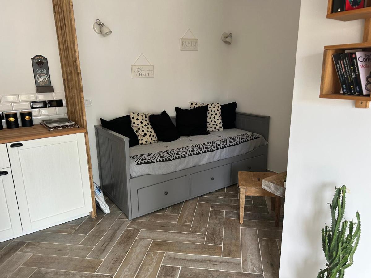 Charmant Studio Dans Villa - Jardin Privatif . Ла Сен-сюр-Мер Екстериор снимка